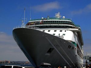 cruise-ship-in-san-deigo-bay